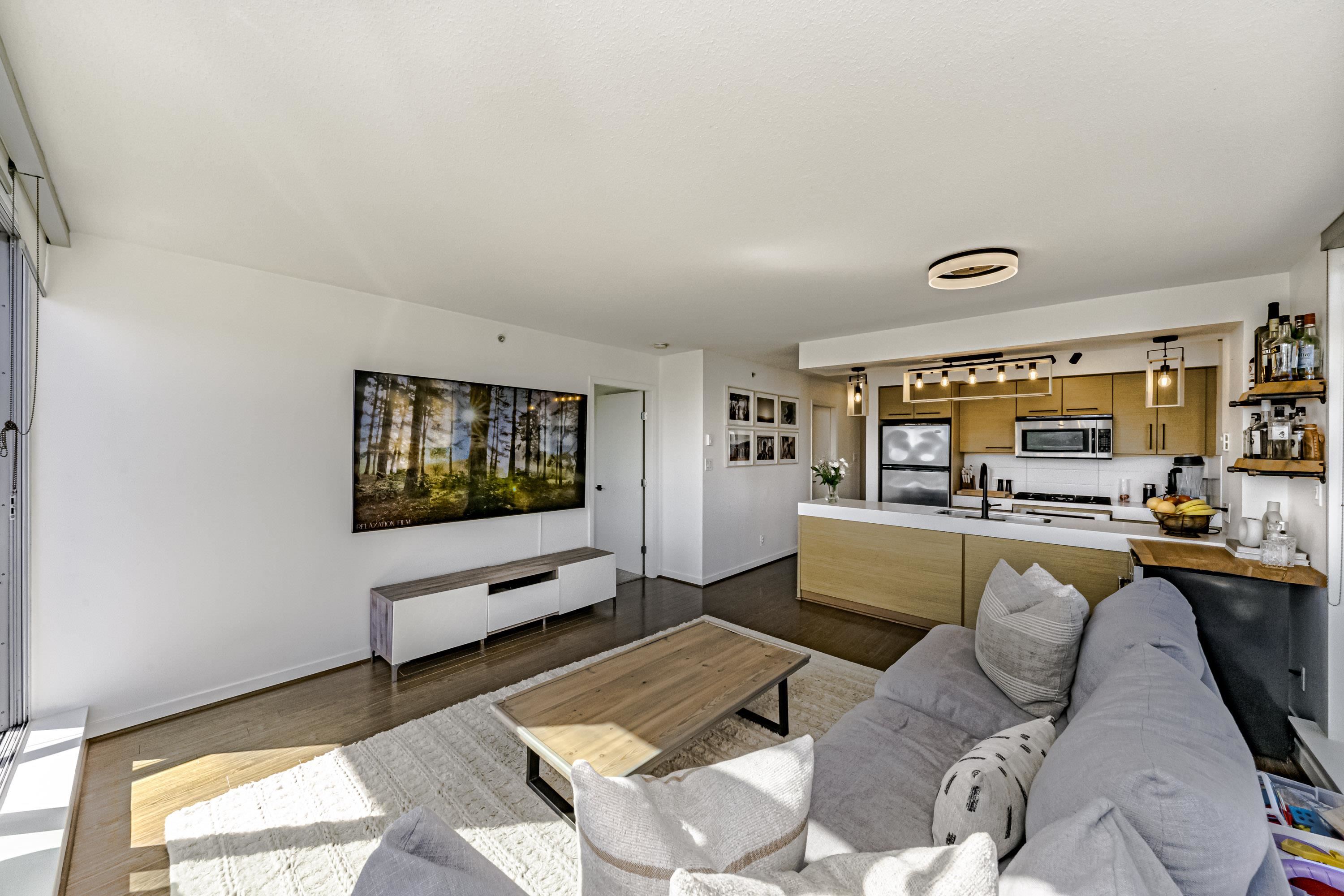605 2770 SOPHIA STREET, #605