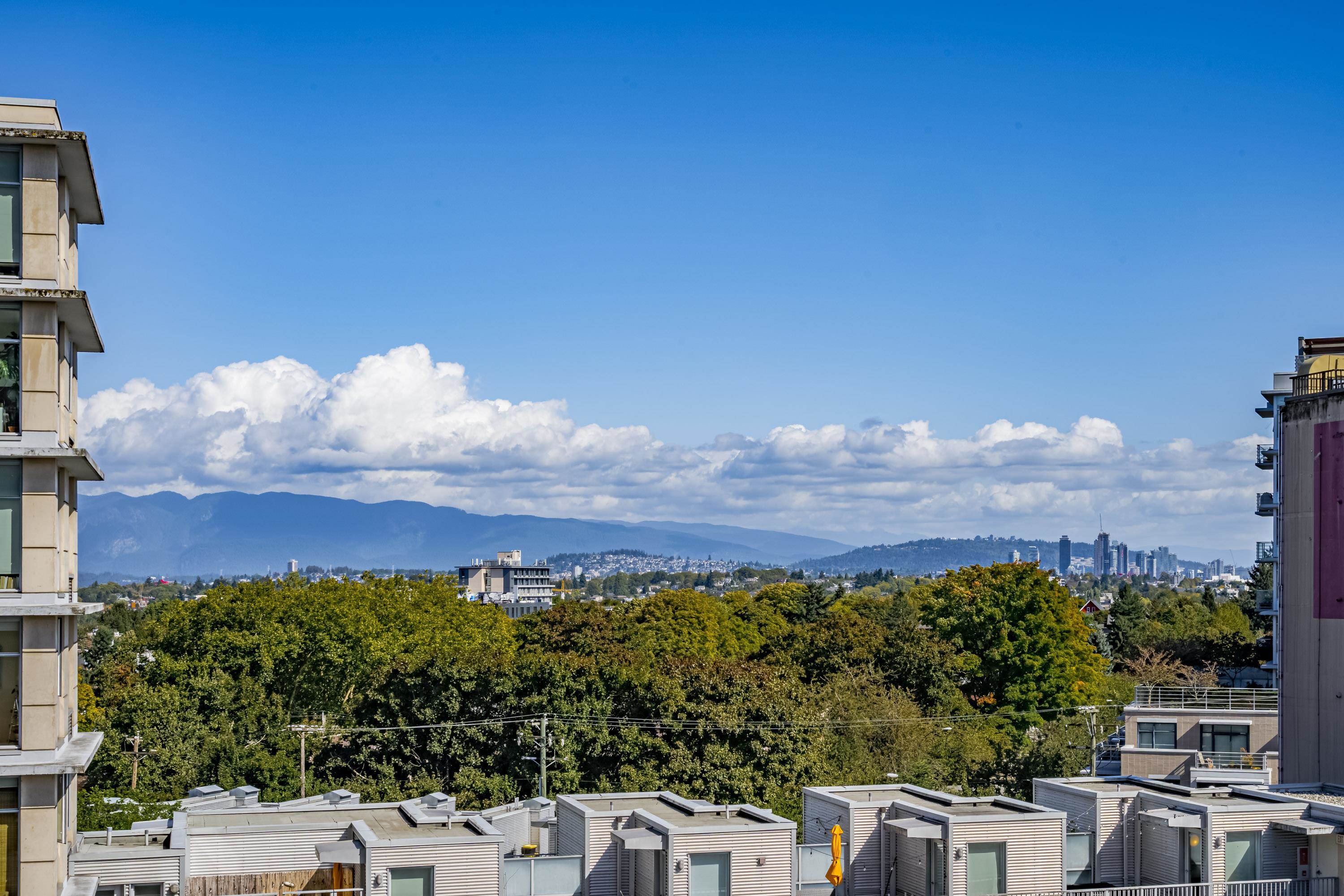 605 2770 SOPHIA STREET, #605