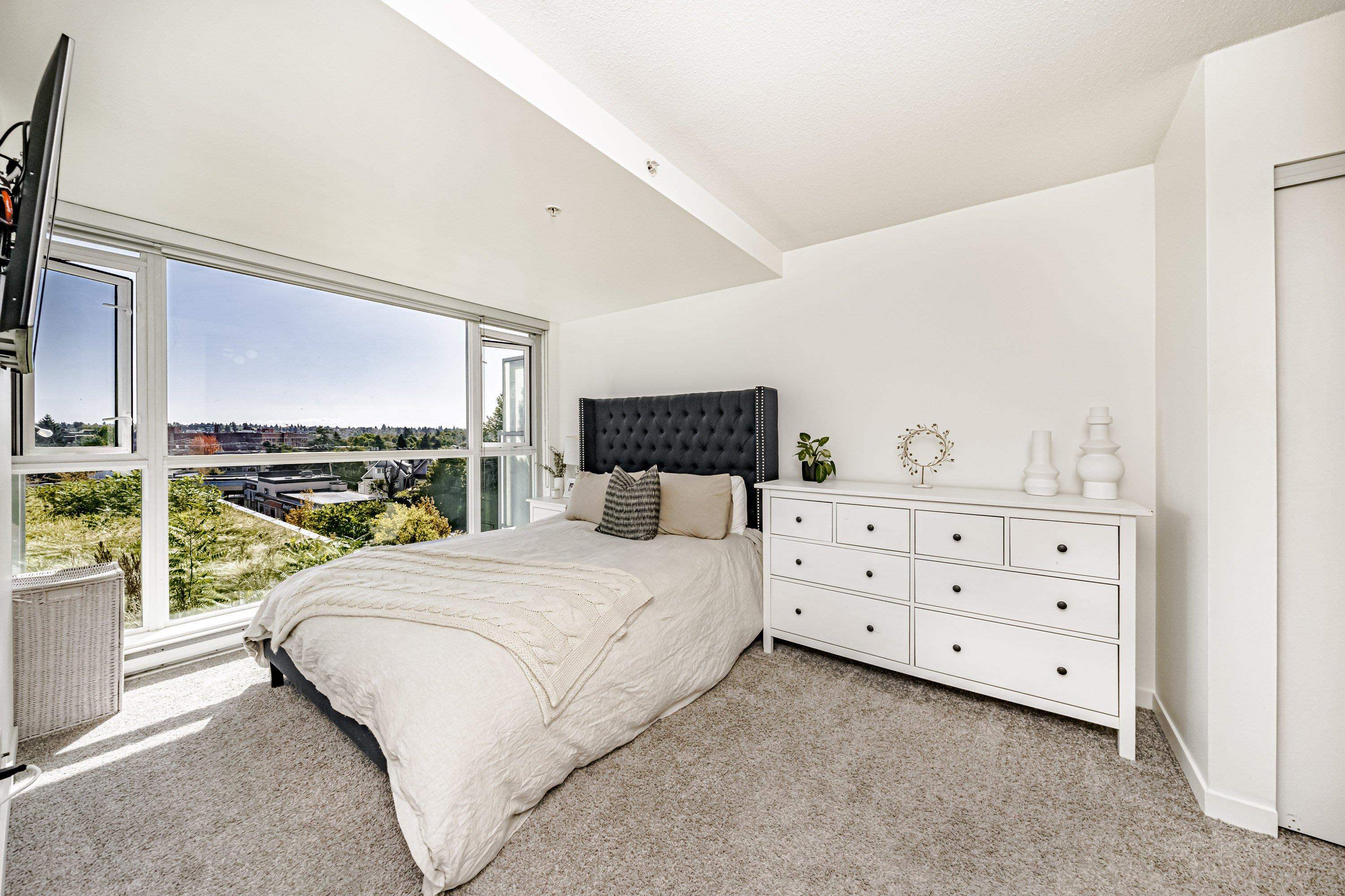 605 2770 SOPHIA STREET, #605