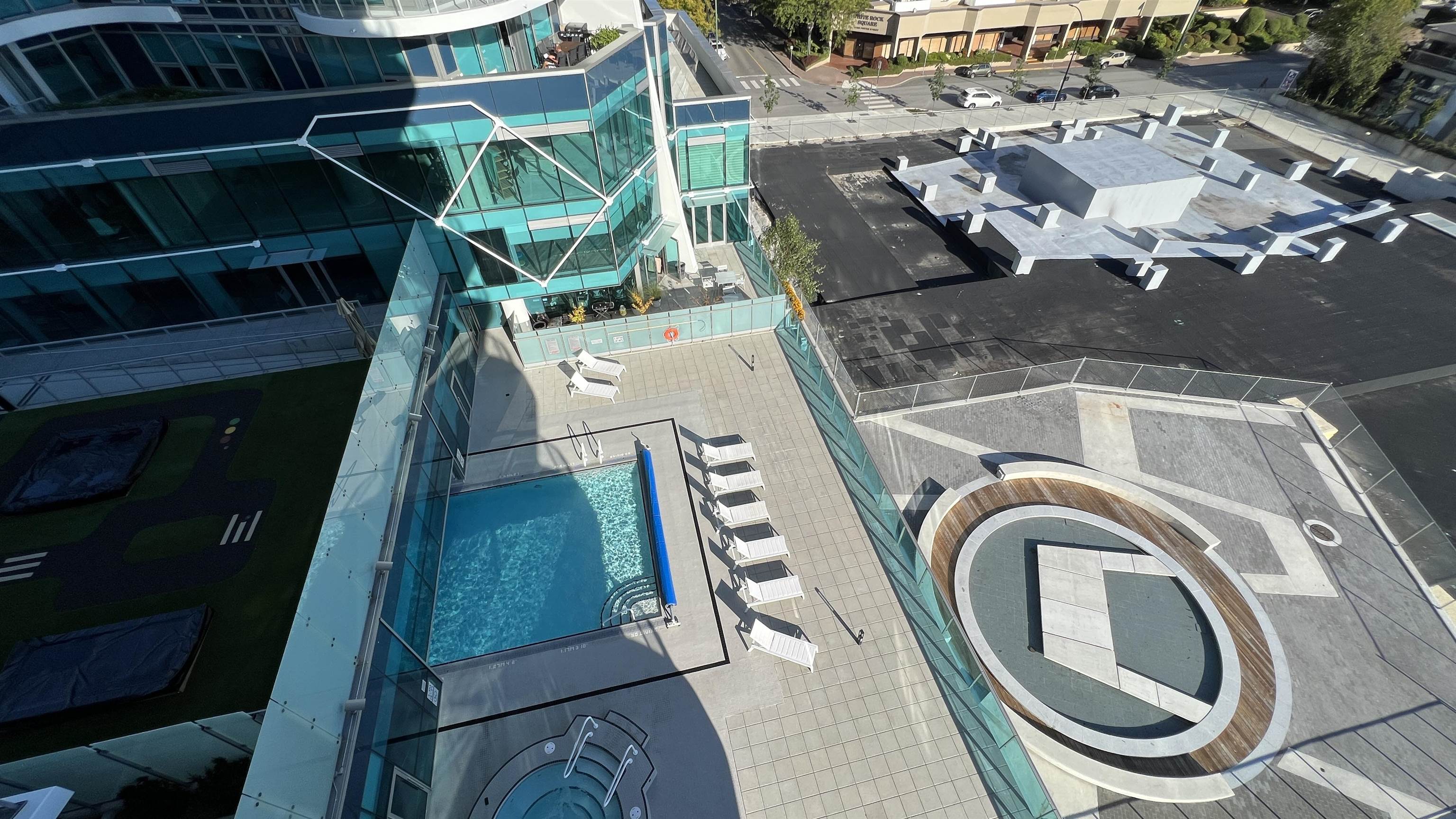 806 1500 MARTIN STREET, #806