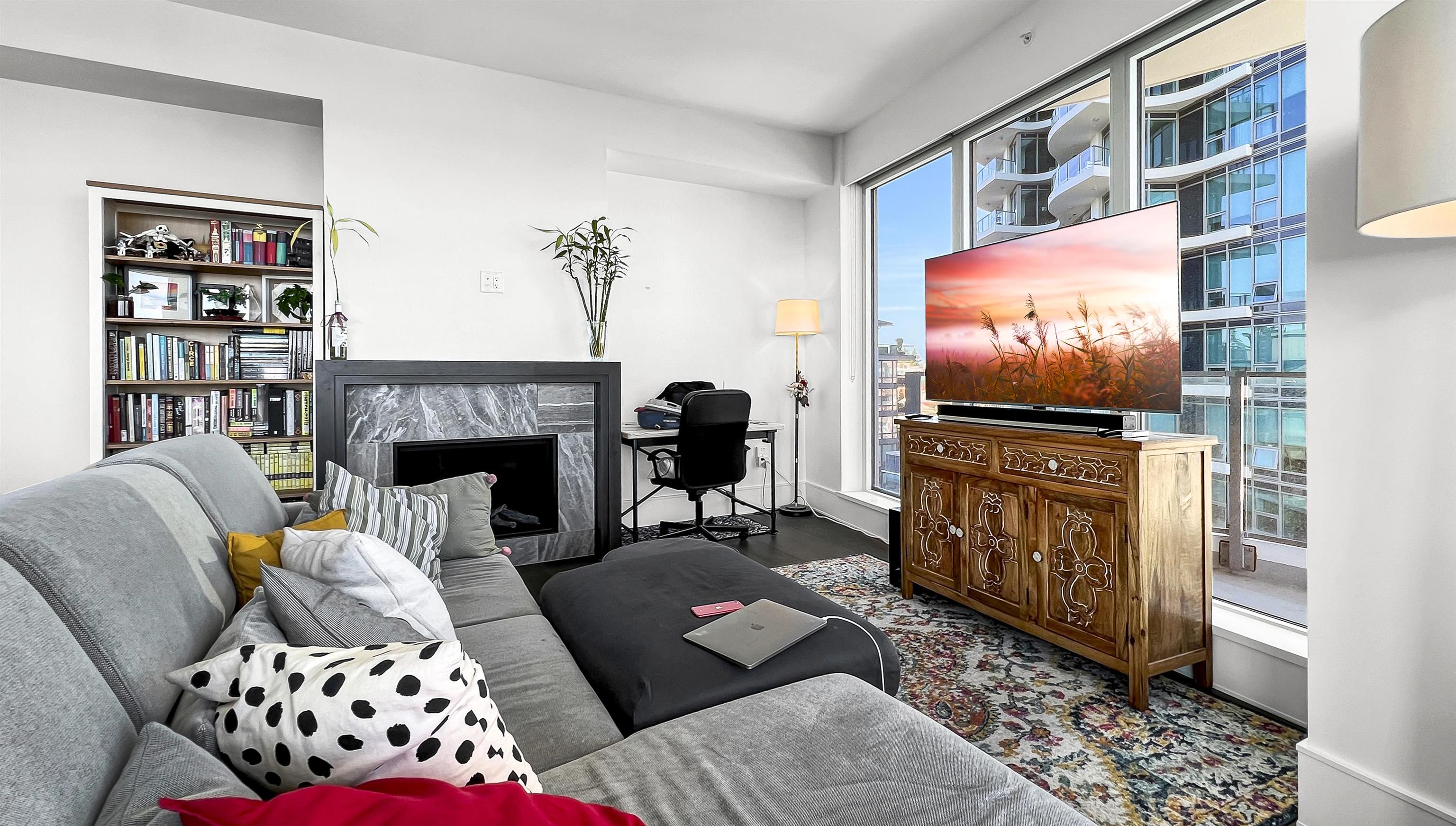 806 1500 MARTIN STREET, #806