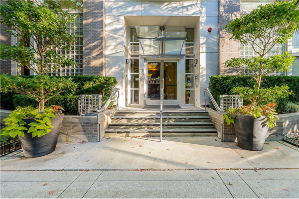 601 1288 MARINASIDE CRESCENT, Vancouver
