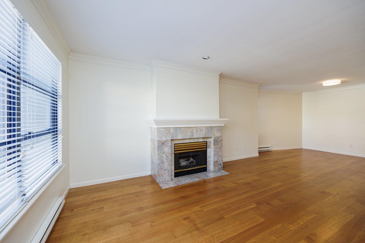 203 3151 WOODBINE DRIVE, #203