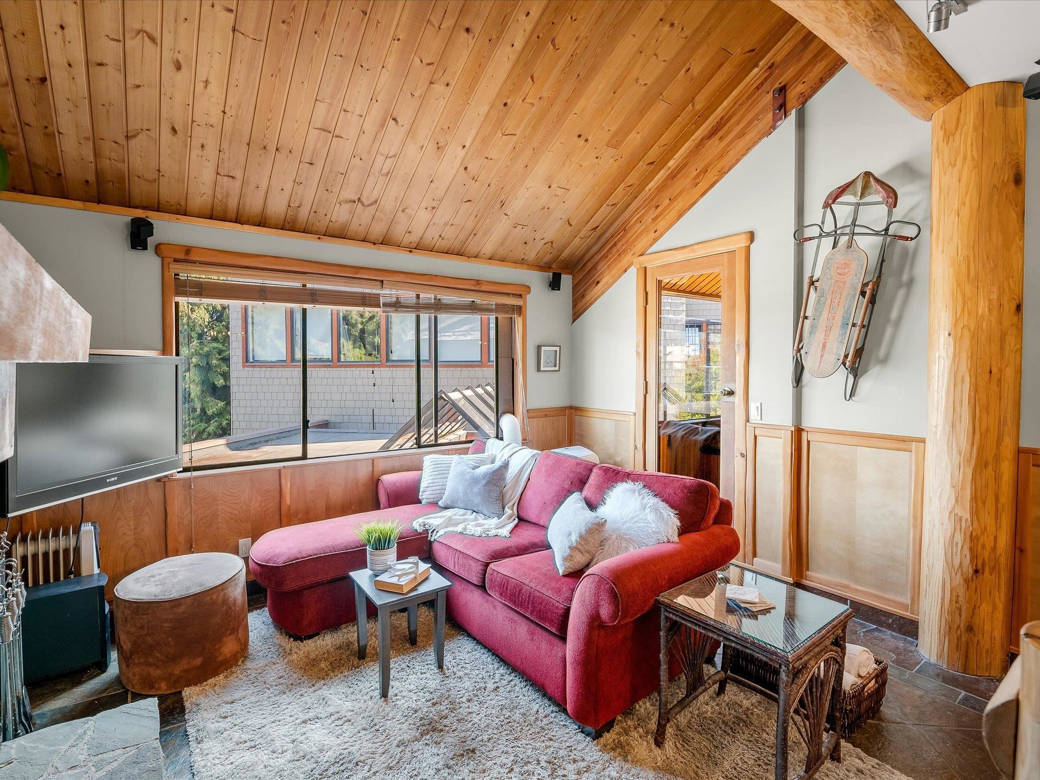 2 4201 SUNSHINE PLACE, #2