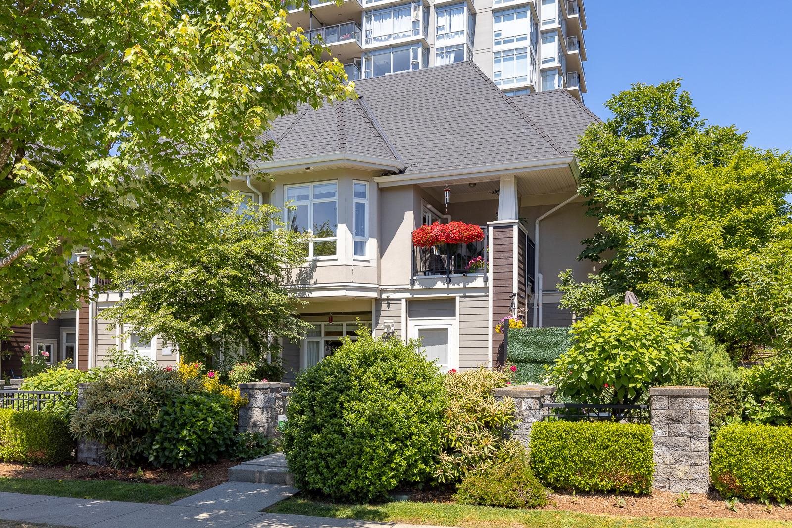 583 DELESTRE AVENUE