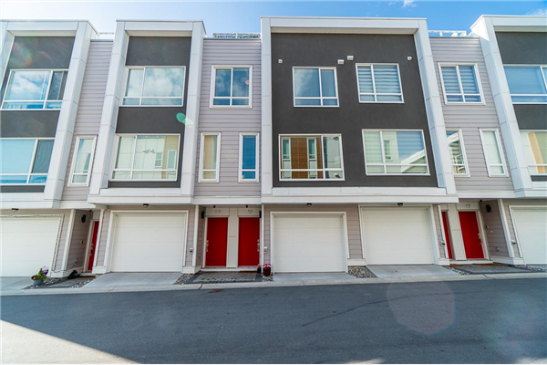 19 19628 55A AVENUE, Langley