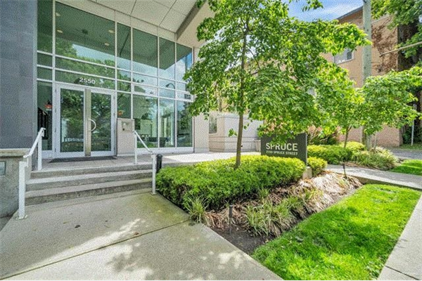 704 2550 W SPRUCE STREET, Vancouver