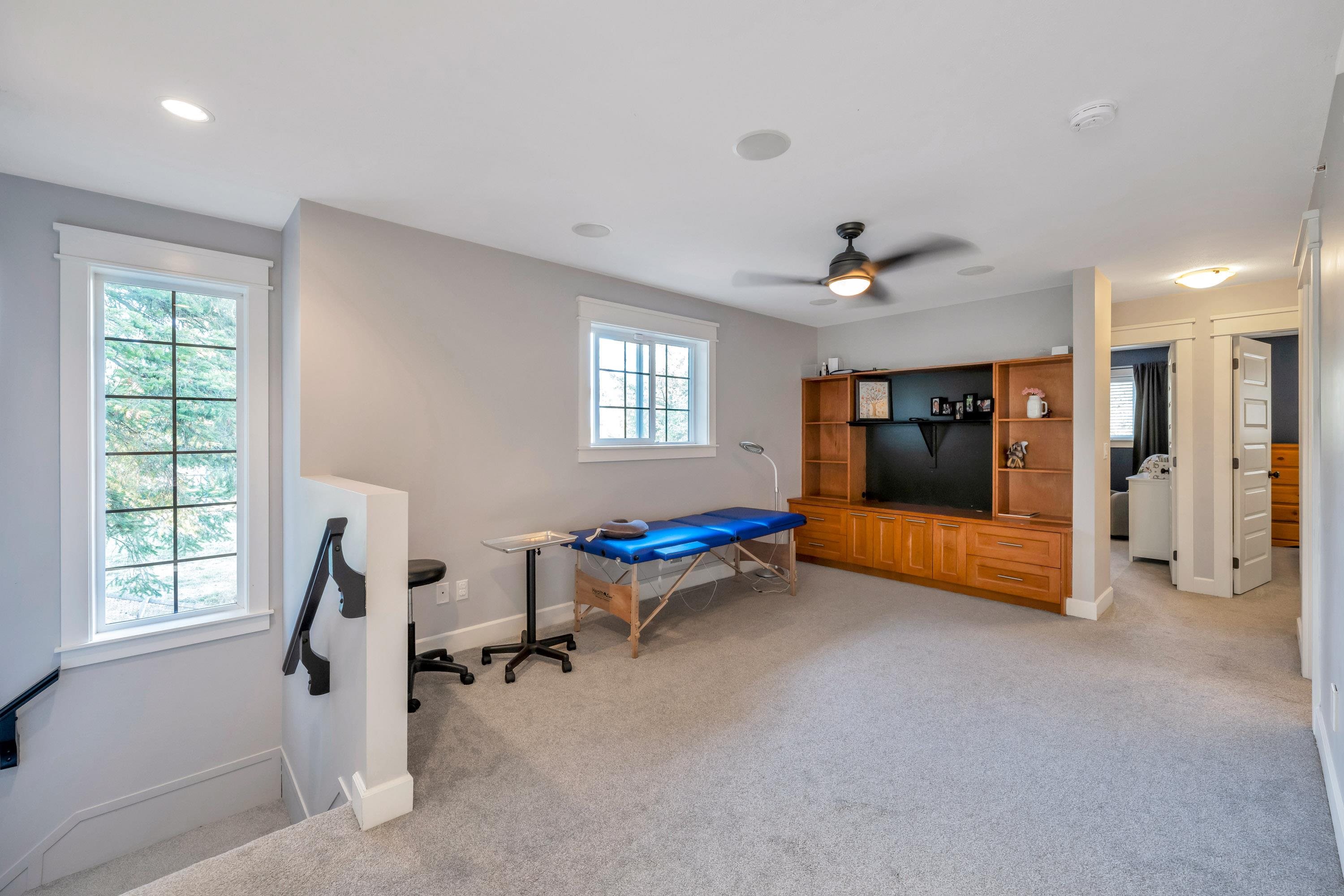 1598 PARKER PLACE
