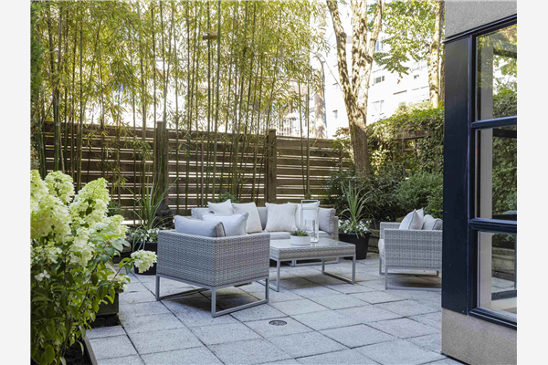 205 124 W 3RD STREET, North Vancouver