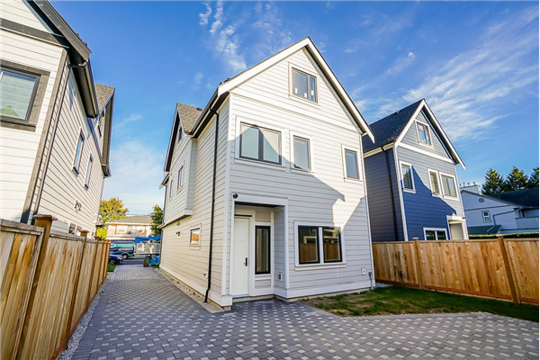 4907A 53 STREET, Delta