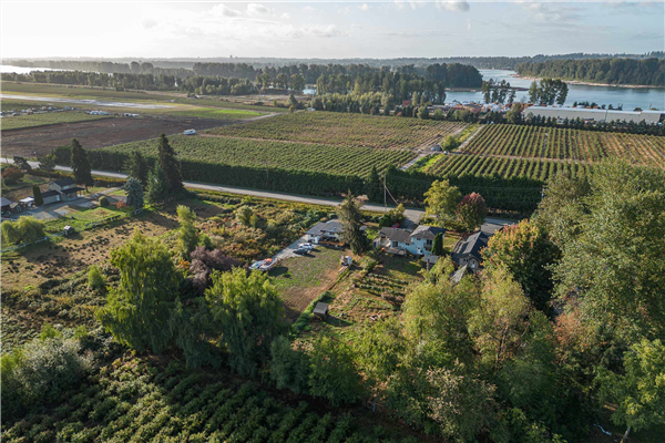 17781 FORD ROAD DETOUR, Pitt Meadows