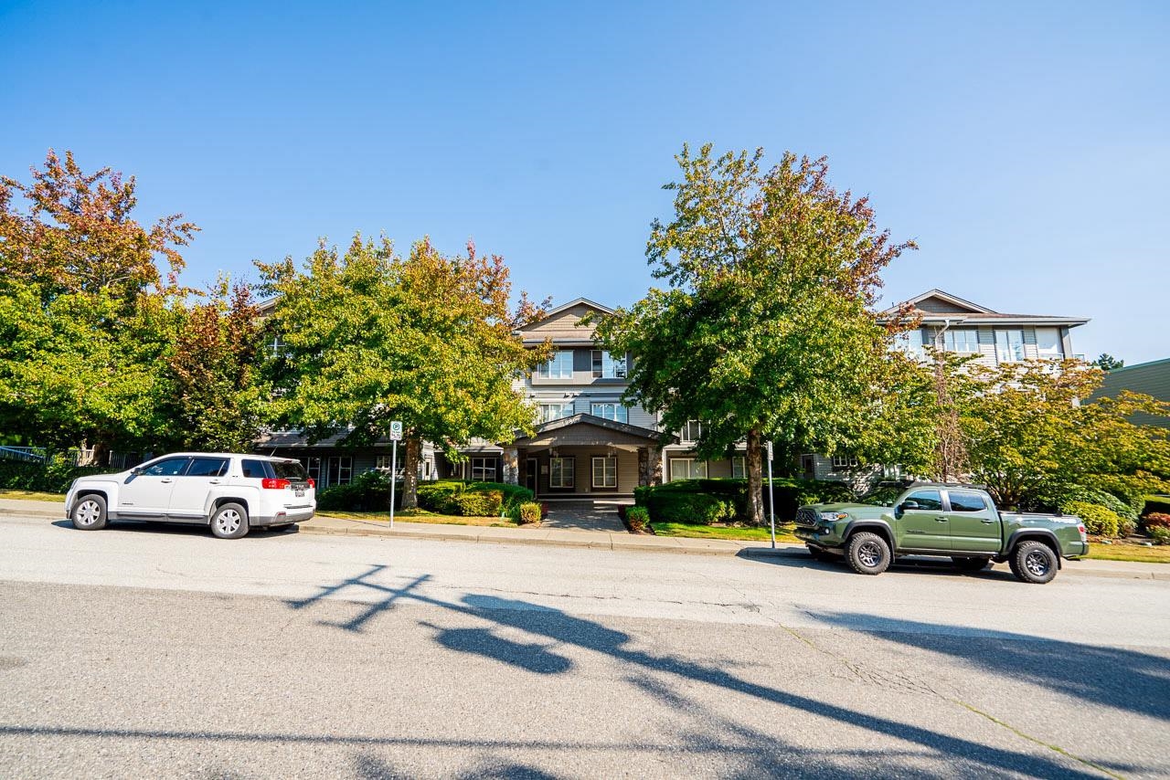 102 1280 MERKLIN STREET, #102
