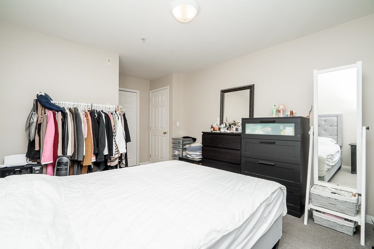 102 1280 MERKLIN STREET, #102