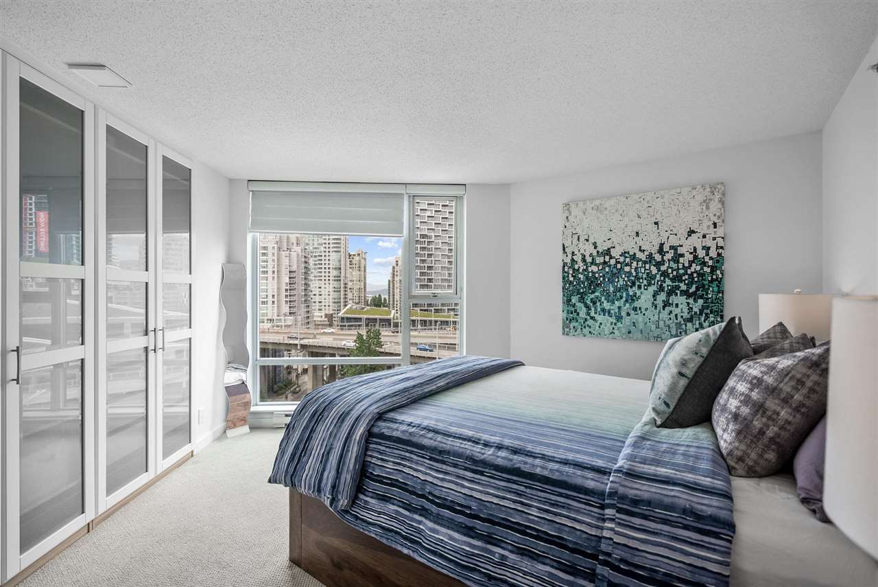 1602 583 BEACH CRESCENT, #1602