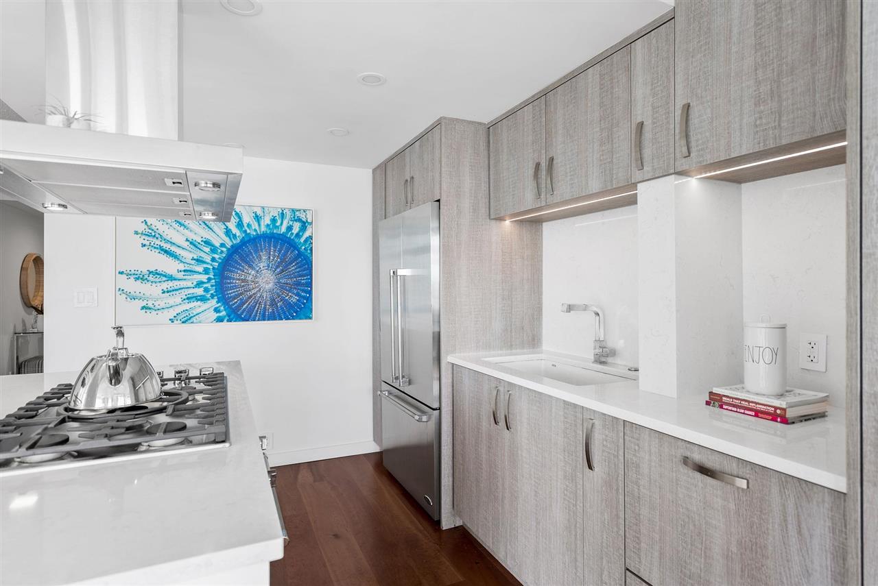 1602 583 BEACH CRESCENT, #1602