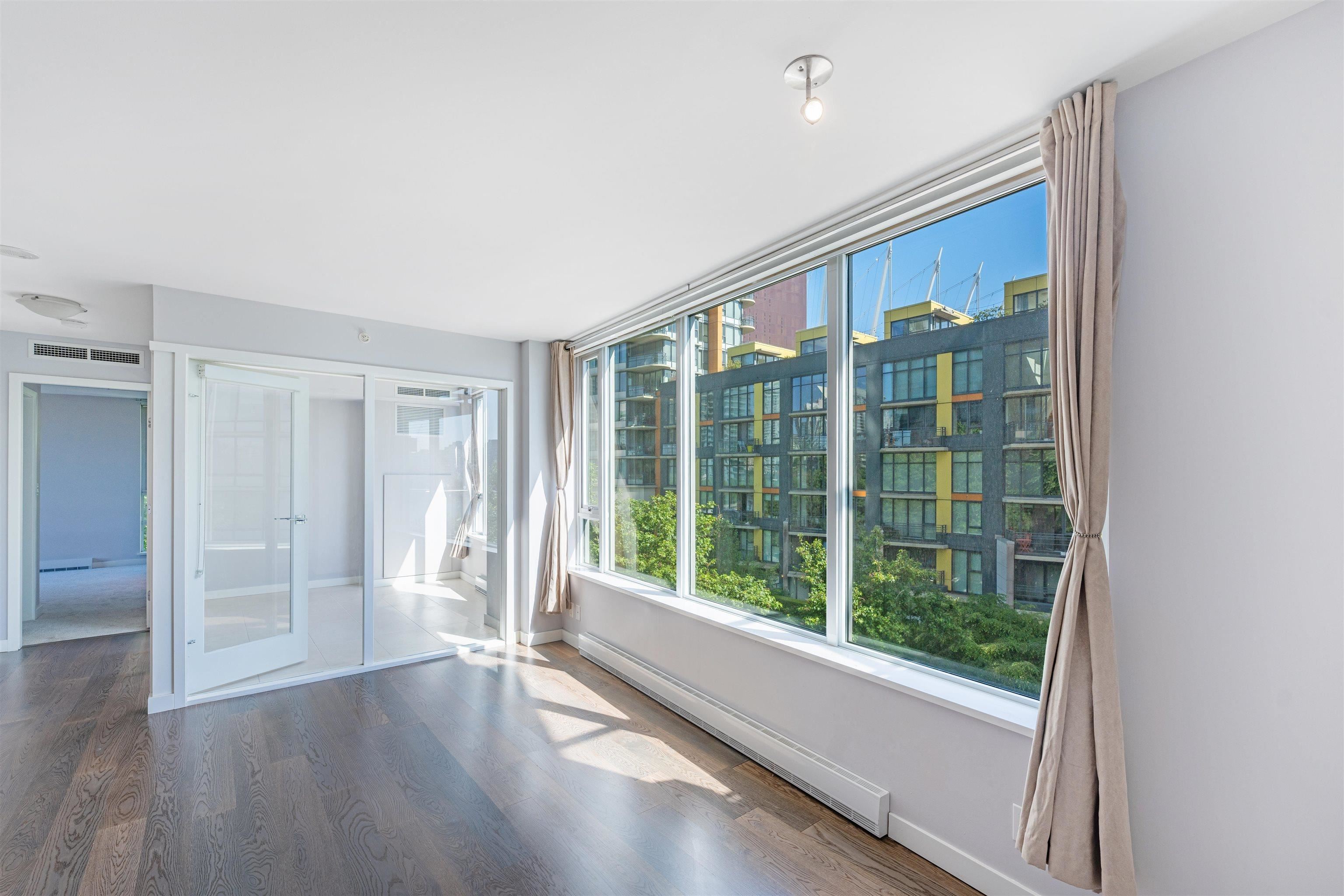506 8 SMITHE MEWS, #506