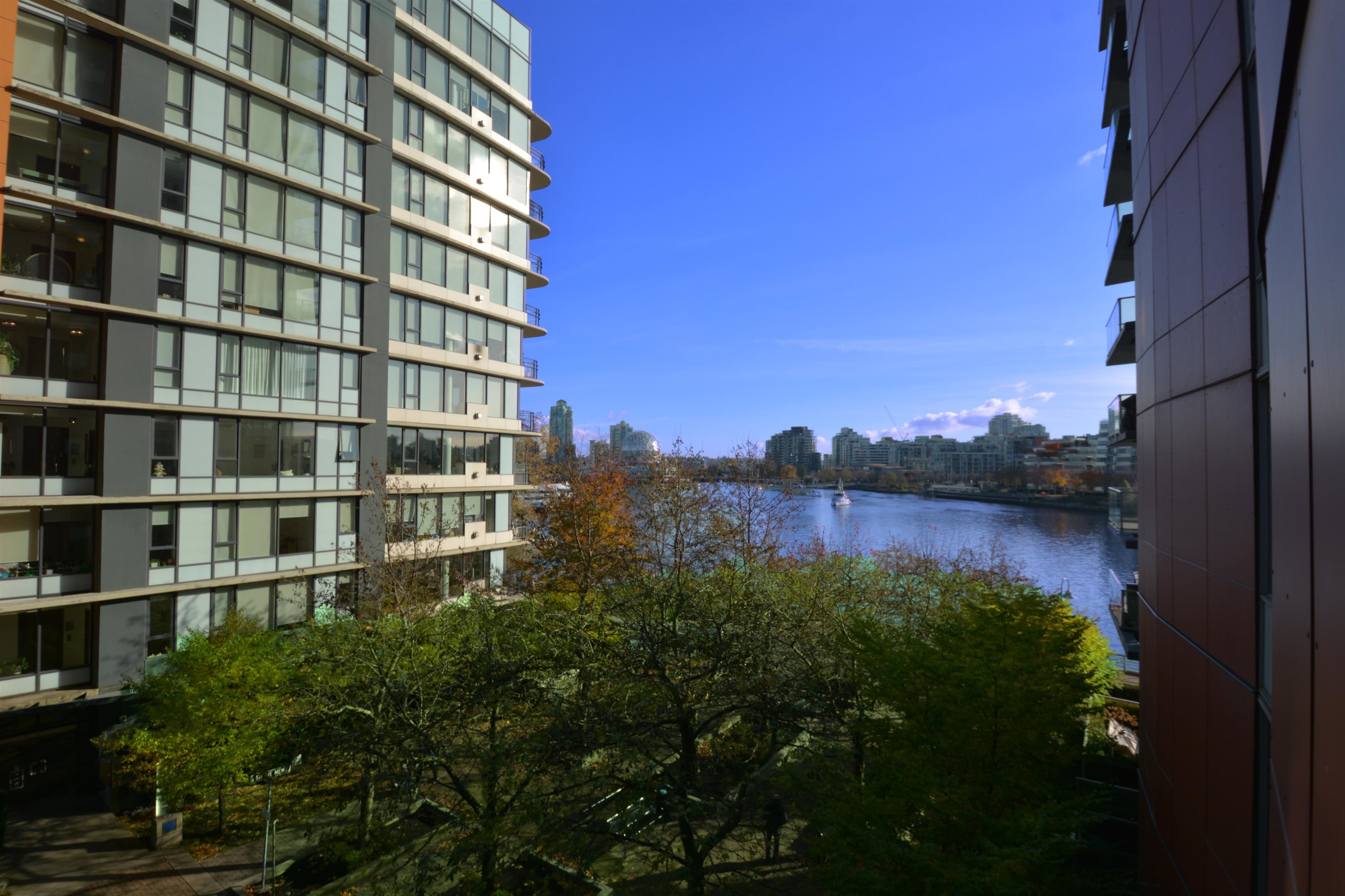 506 8 SMITHE MEWS, #506