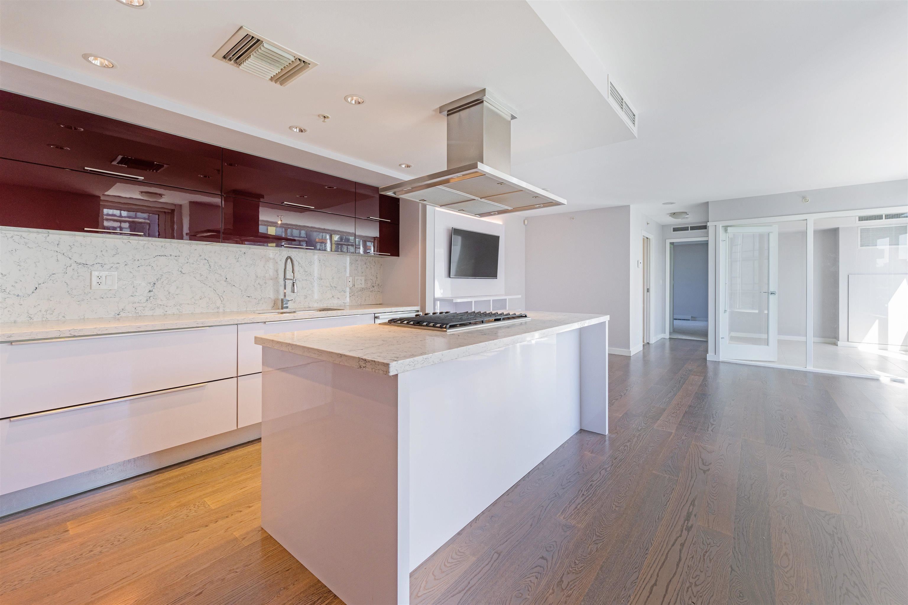 506 8 SMITHE MEWS, #506