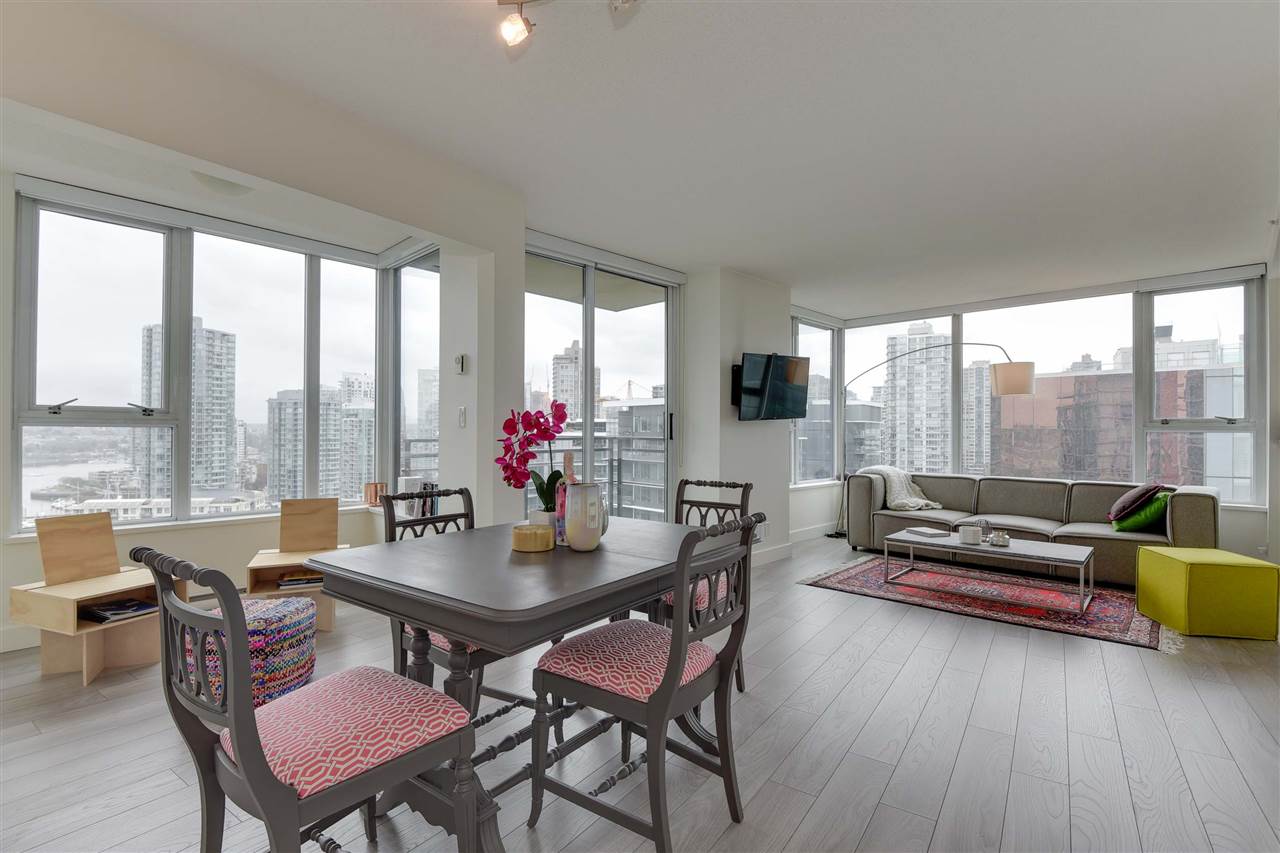 2206 33 SMITHE STREET, #2206