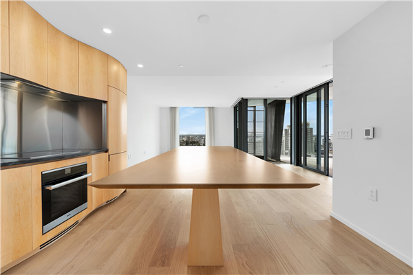 1801 1568 ALBERNI STREET, Vancouver