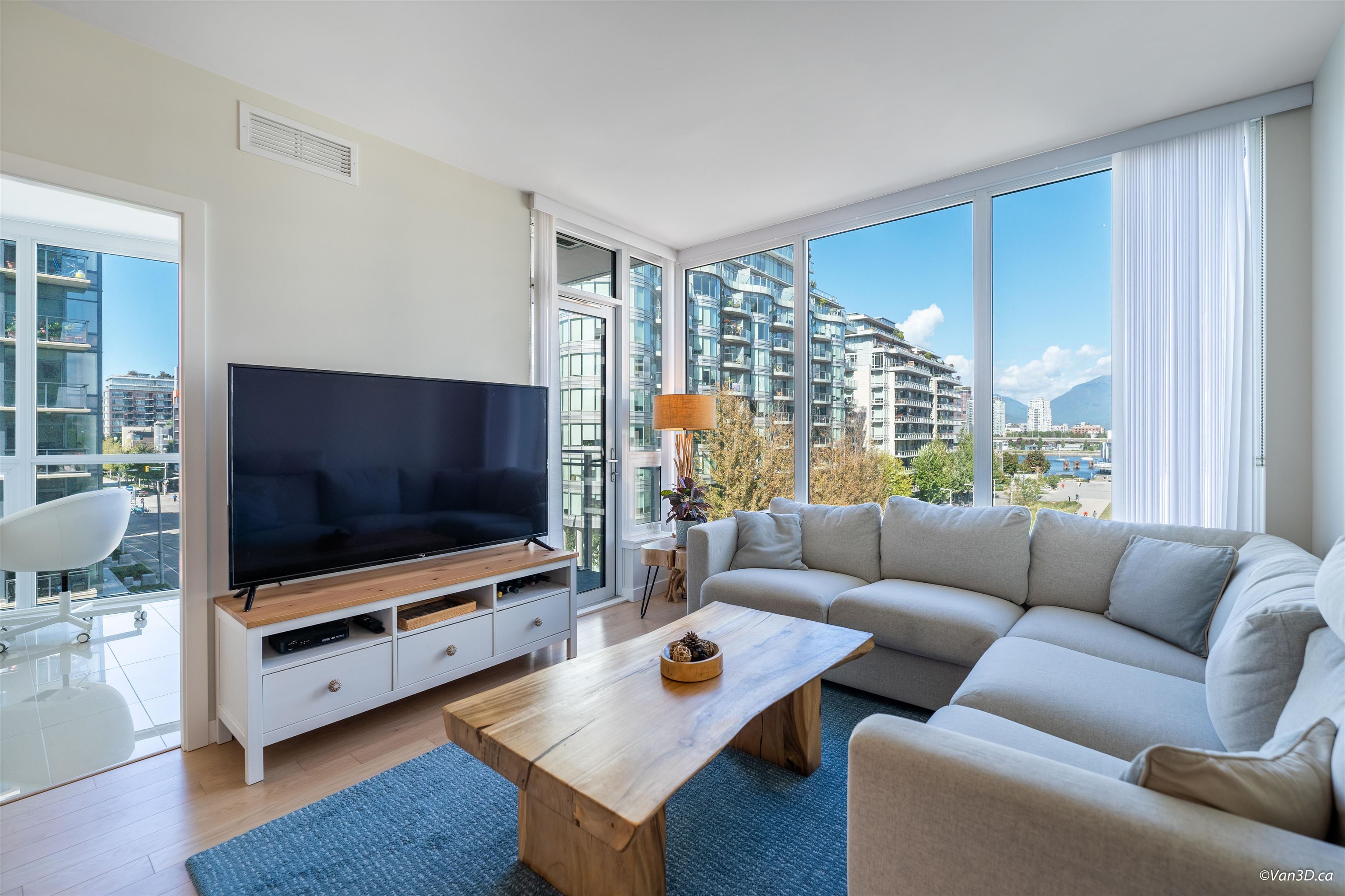 506 1708 ONTARIO STREET, #506