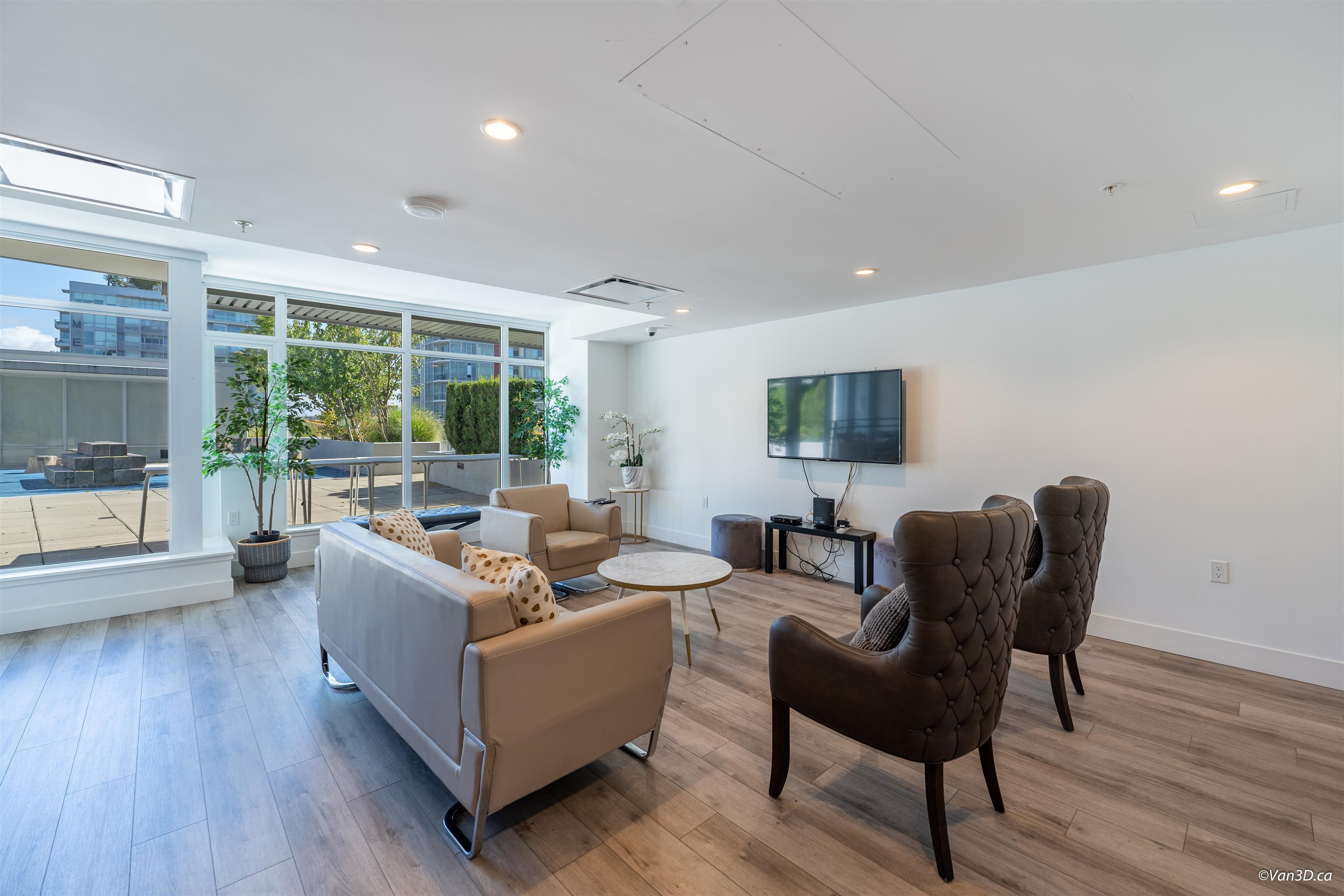 506 1708 ONTARIO STREET, #506