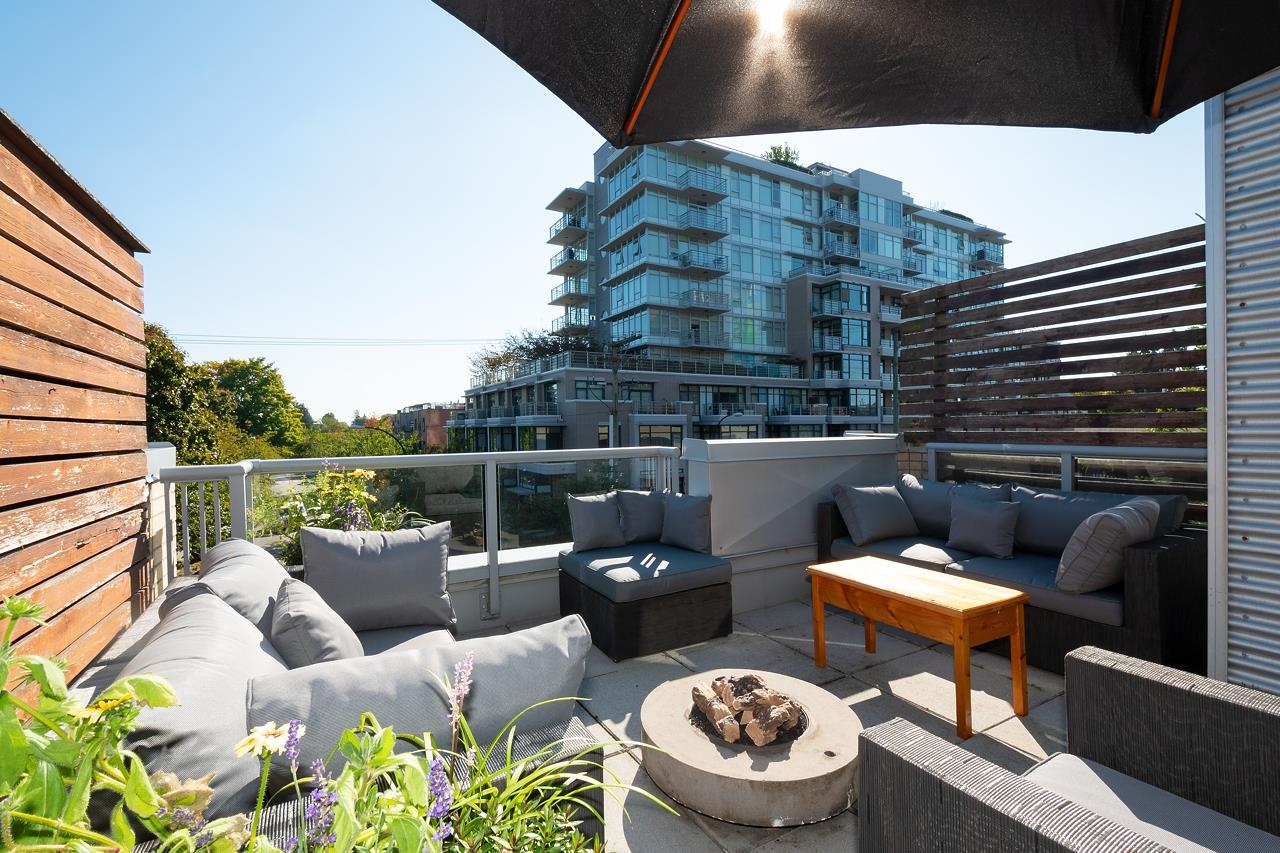 2717 PRINCE EDWARD STREET
