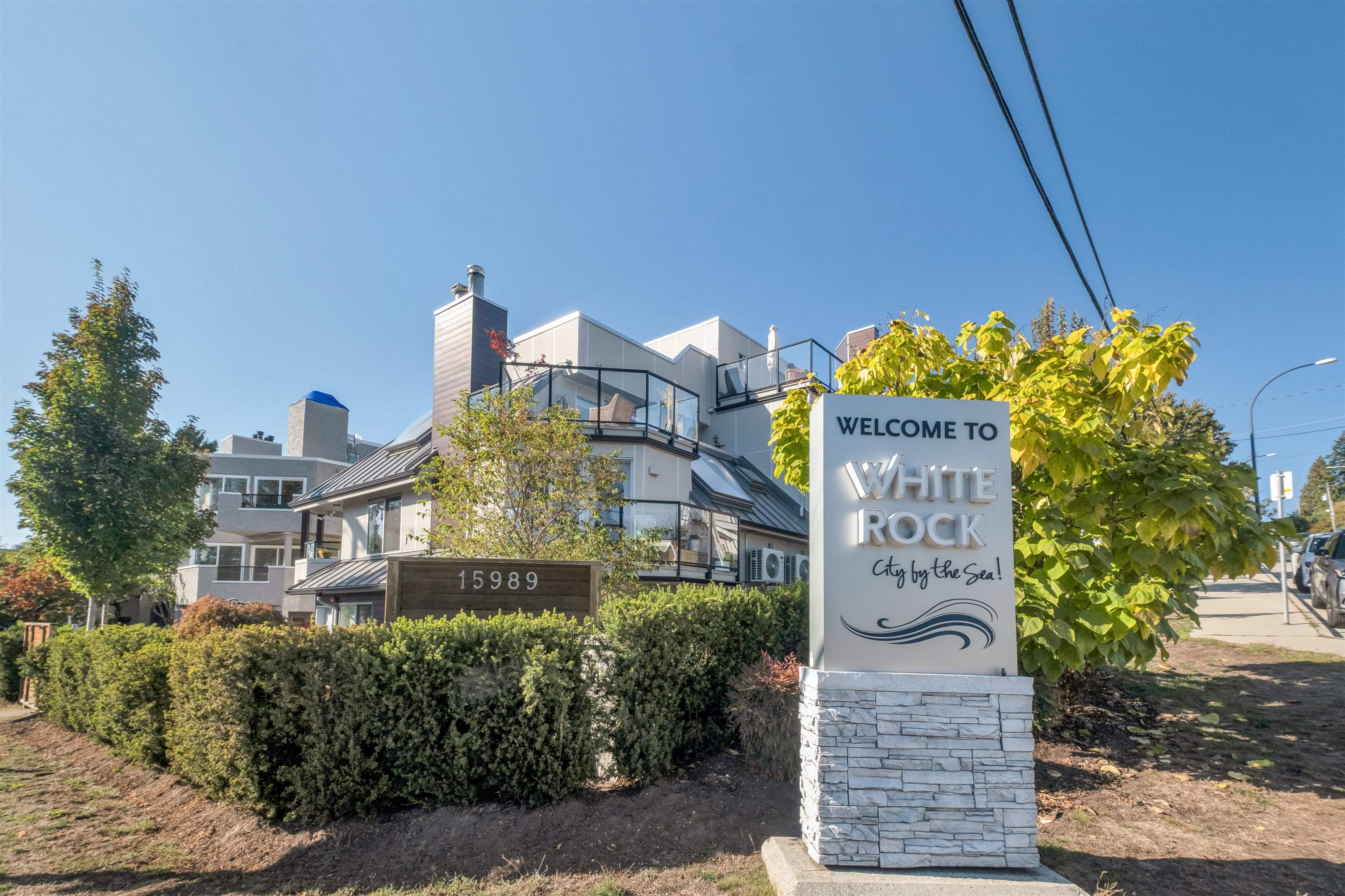 8 15989 MARINE DRIVE, #8