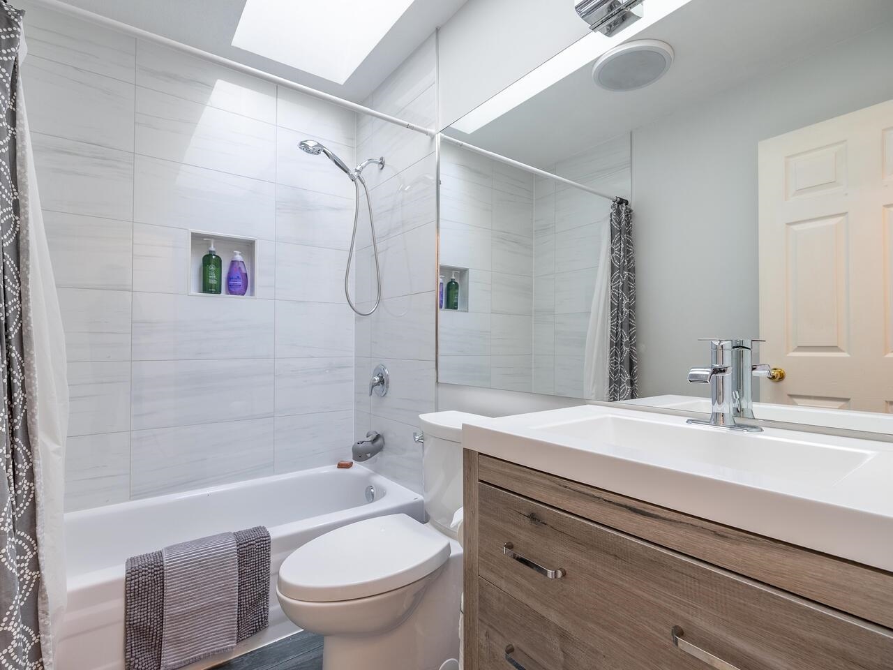 110 303 CUMBERLAND STREET, #110