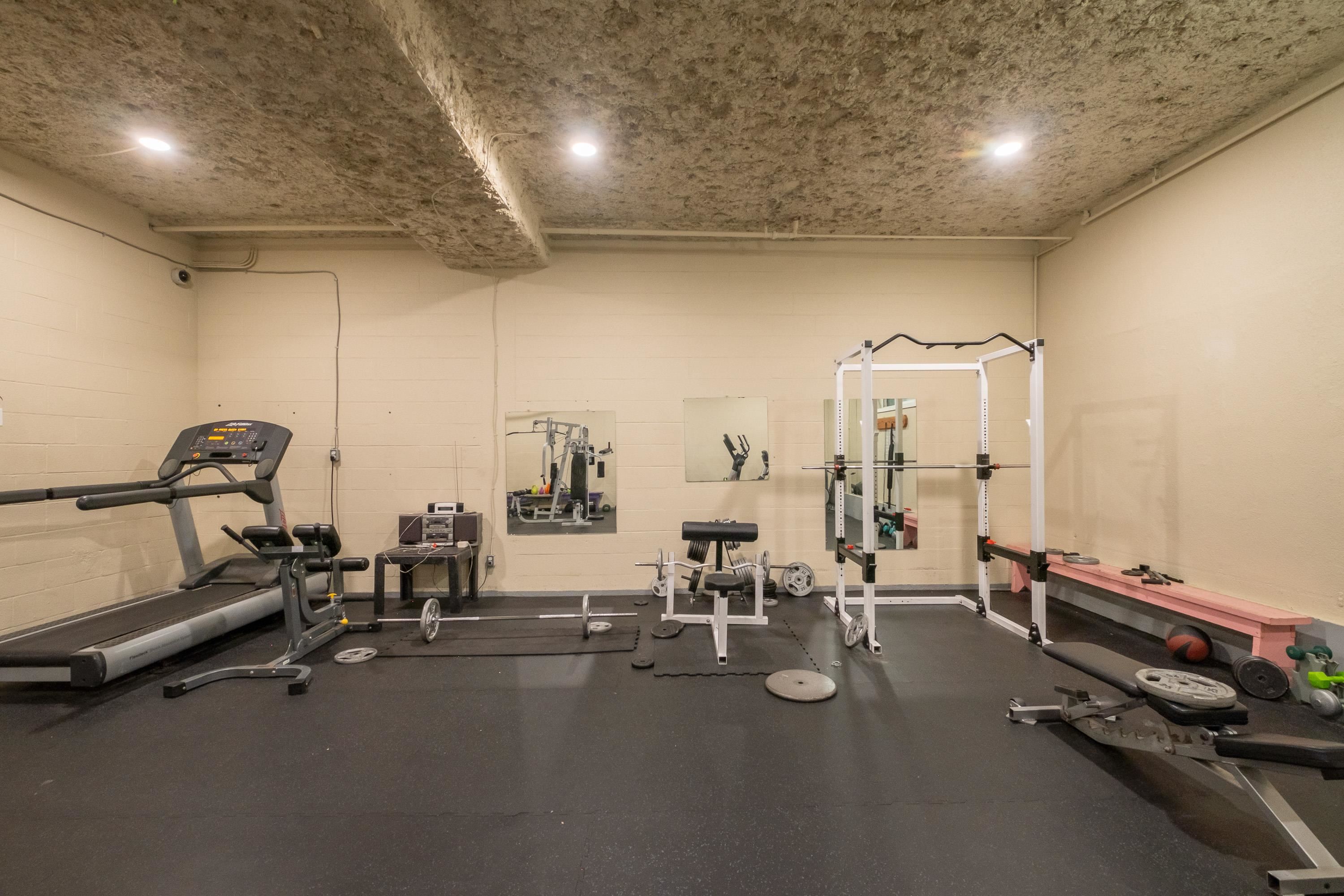 321 204 WESTHILL PLACE, #321