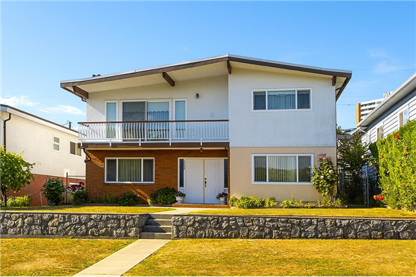 3895 GEORGIA STREET, Burnaby
