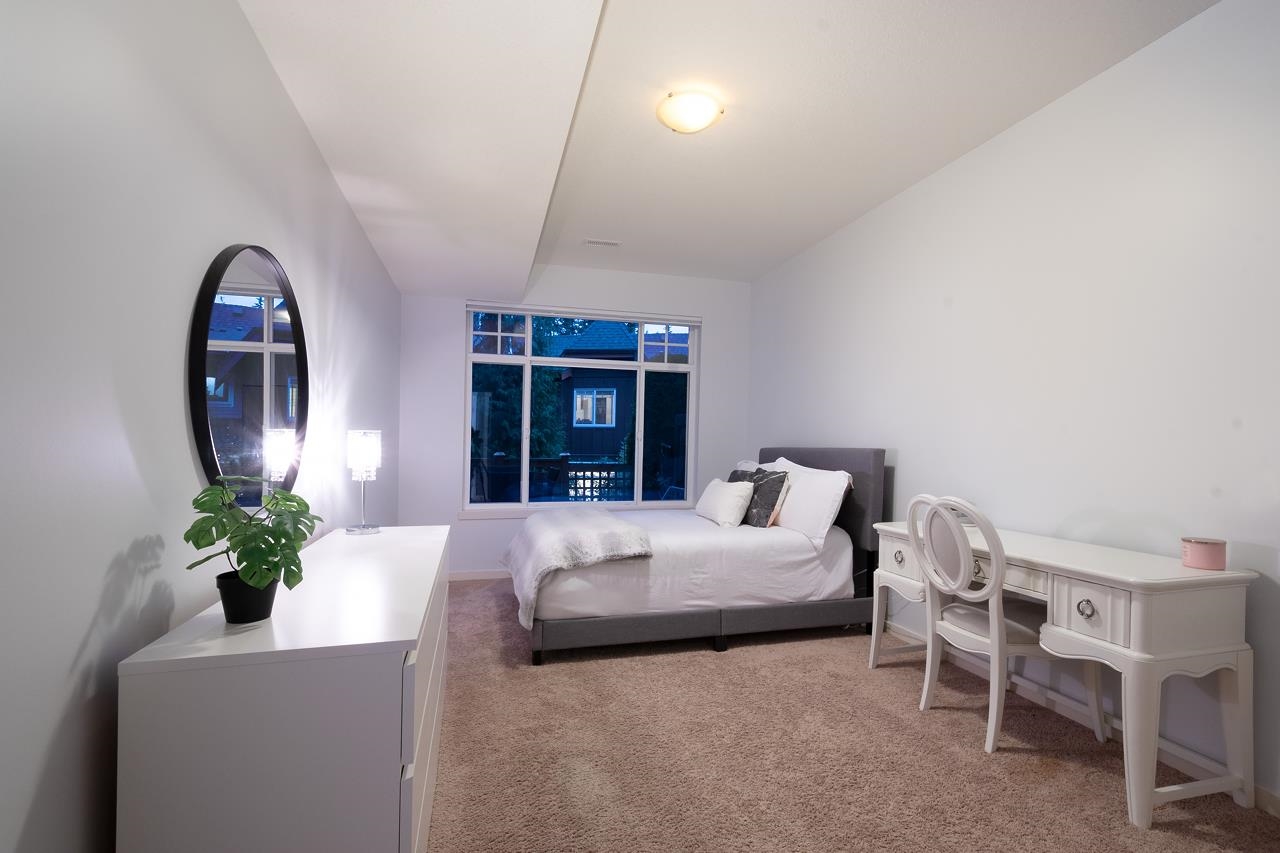 128 2000 PANORAMA DRIVE, #128