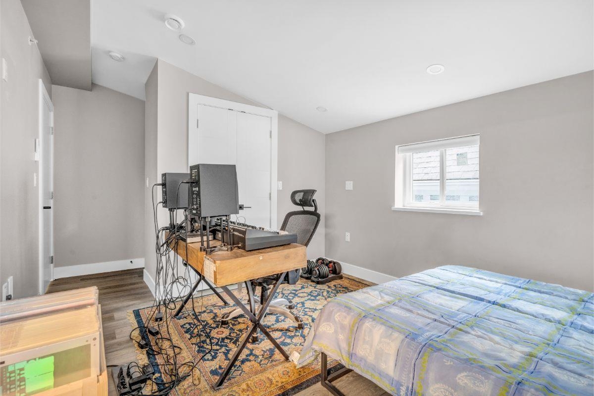 1 3556 W 3RD AVENUE, #1