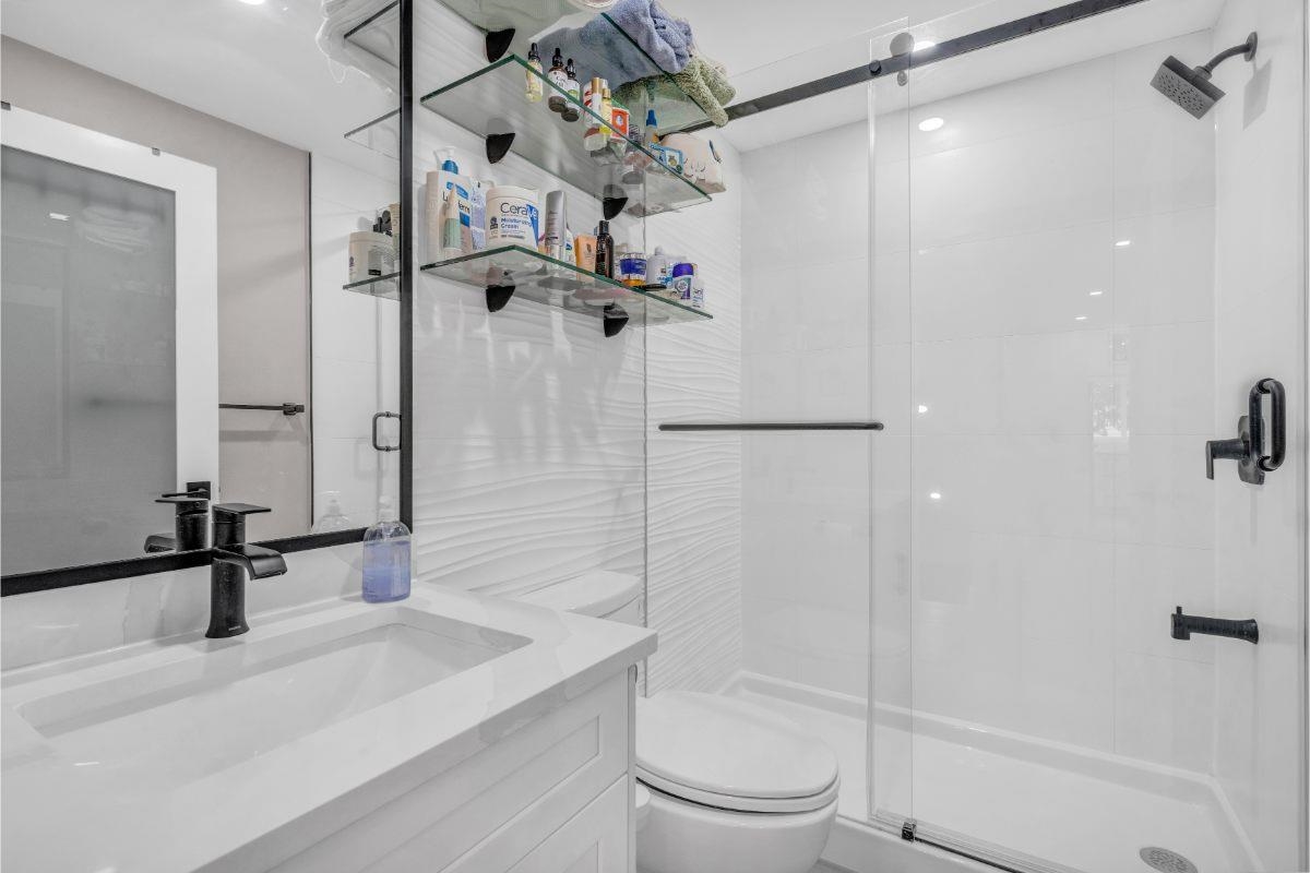 1 3556 W 3RD AVENUE, #1