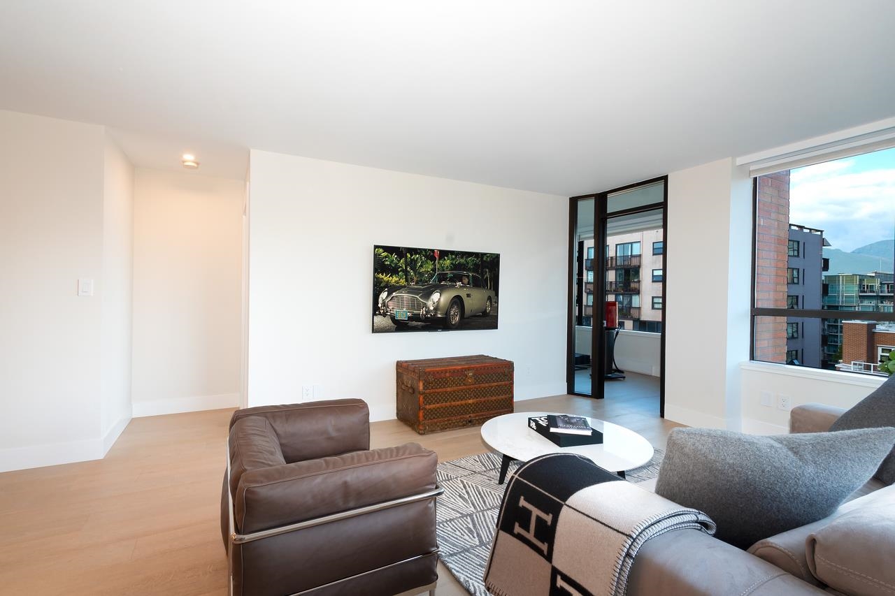 902 1860 ROBSON STREET, #902