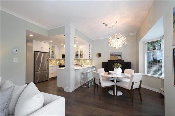 307 1963 W 3RD AVENUE, Vancouver