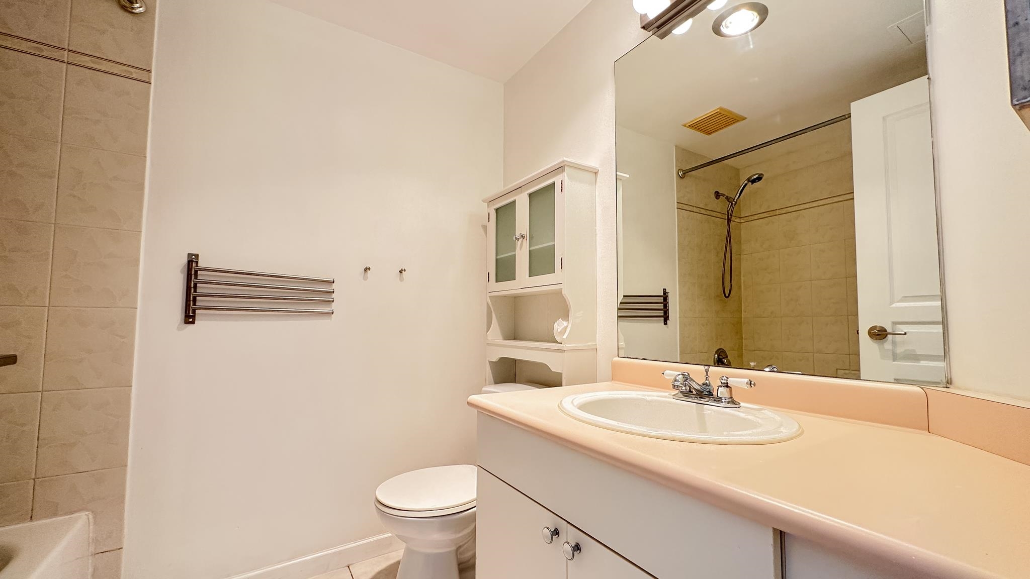 111 3131 MAIN STREET, #111