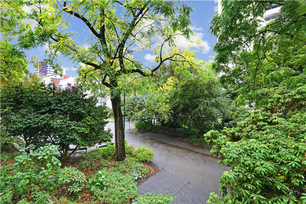 203 1565 BURNABY STREET, Vancouver