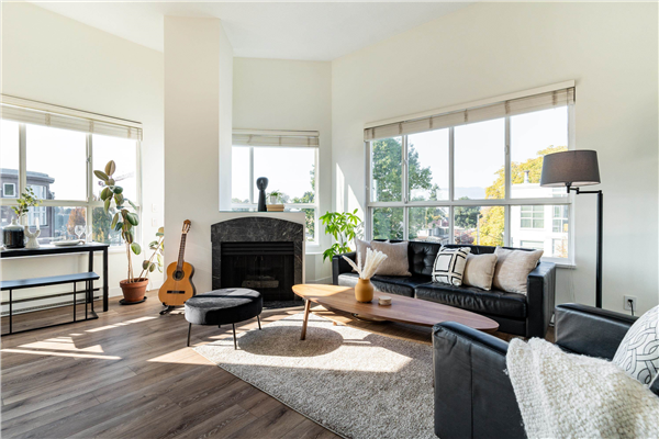 407 2680 W 4TH AVENUE, Vancouver