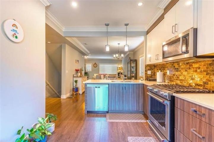 20 19097 64 AVENUE, #20