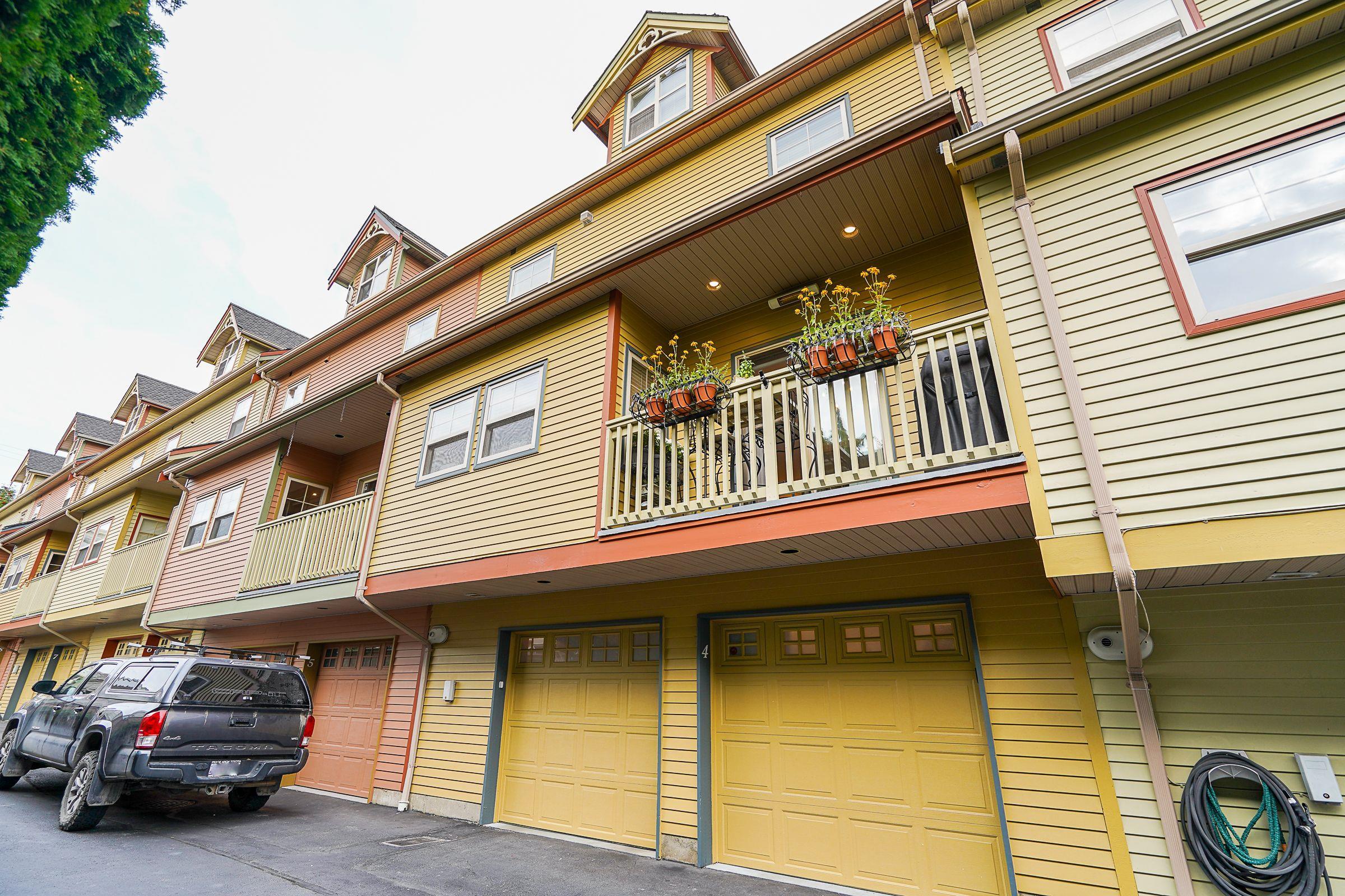 4 15151 BUENA VISTA AVENUE, #4