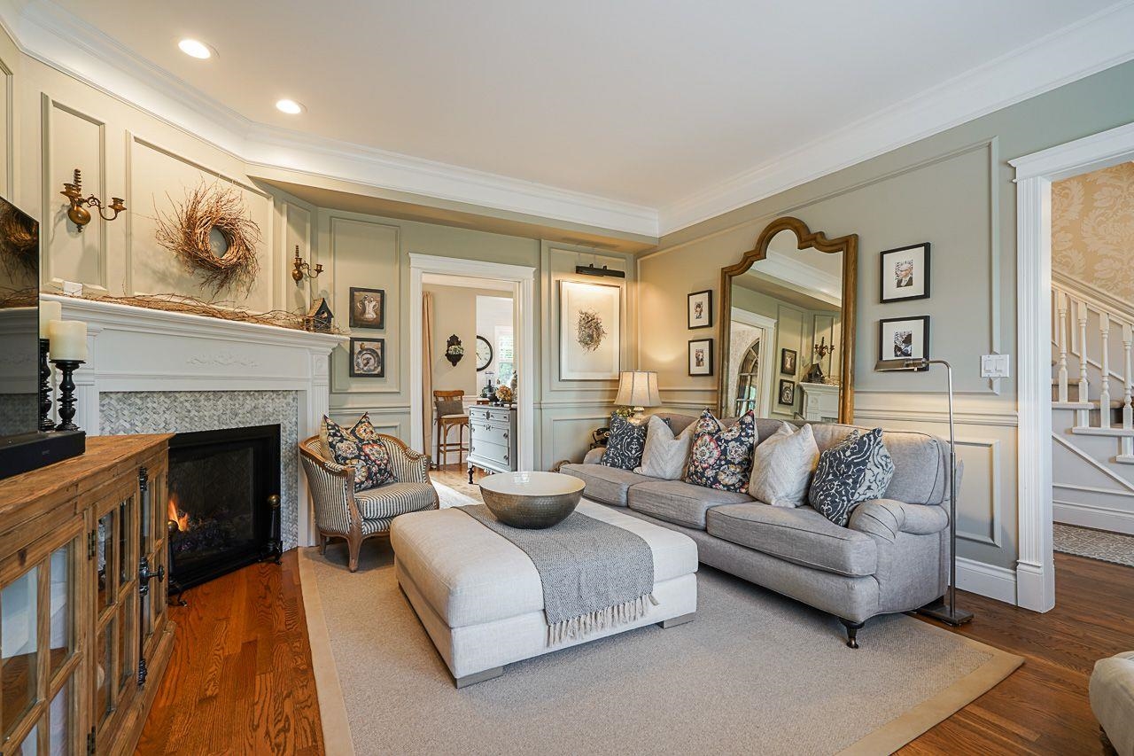 4 15151 BUENA VISTA AVENUE, #4