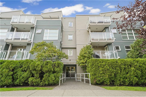 401 2815 YEW STREET, Vancouver