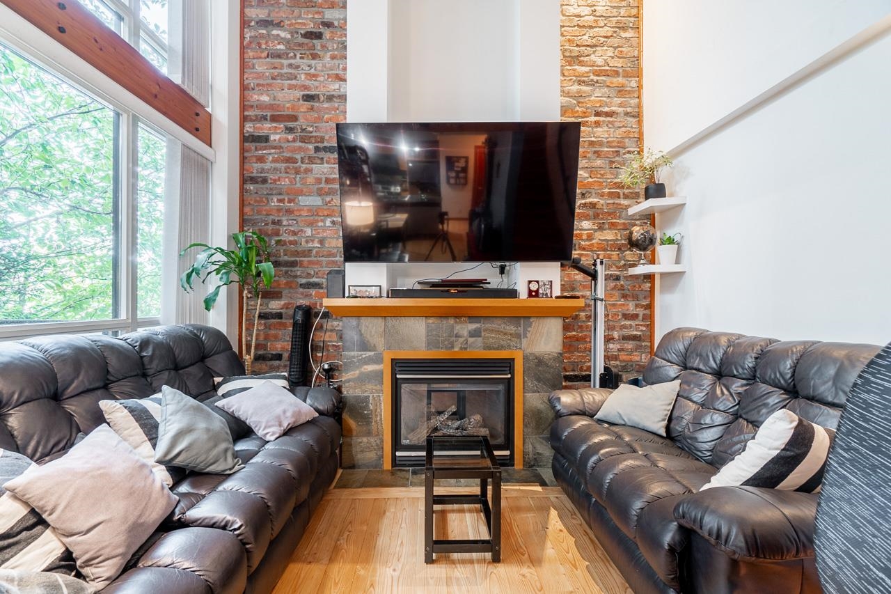 110 7 RIALTO COURT, #110