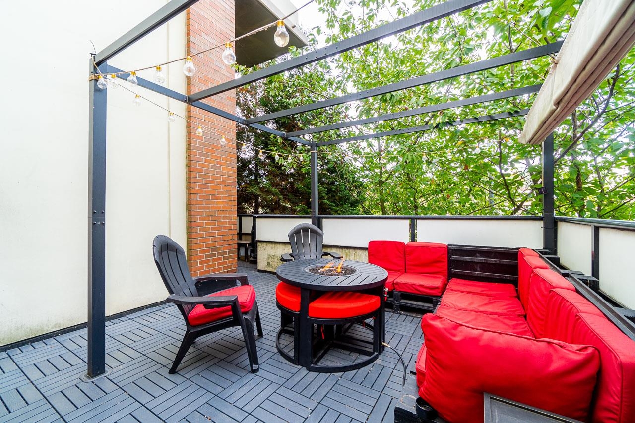 110 7 RIALTO COURT, #110