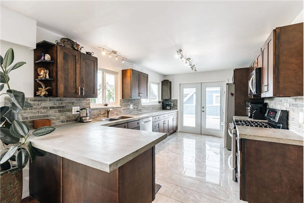 18105 59A AVENUE, Surrey