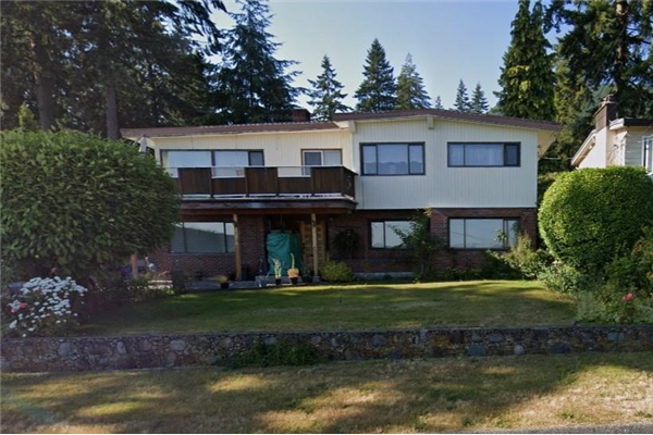 516 HERMOSA AVENUE, North Vancouver