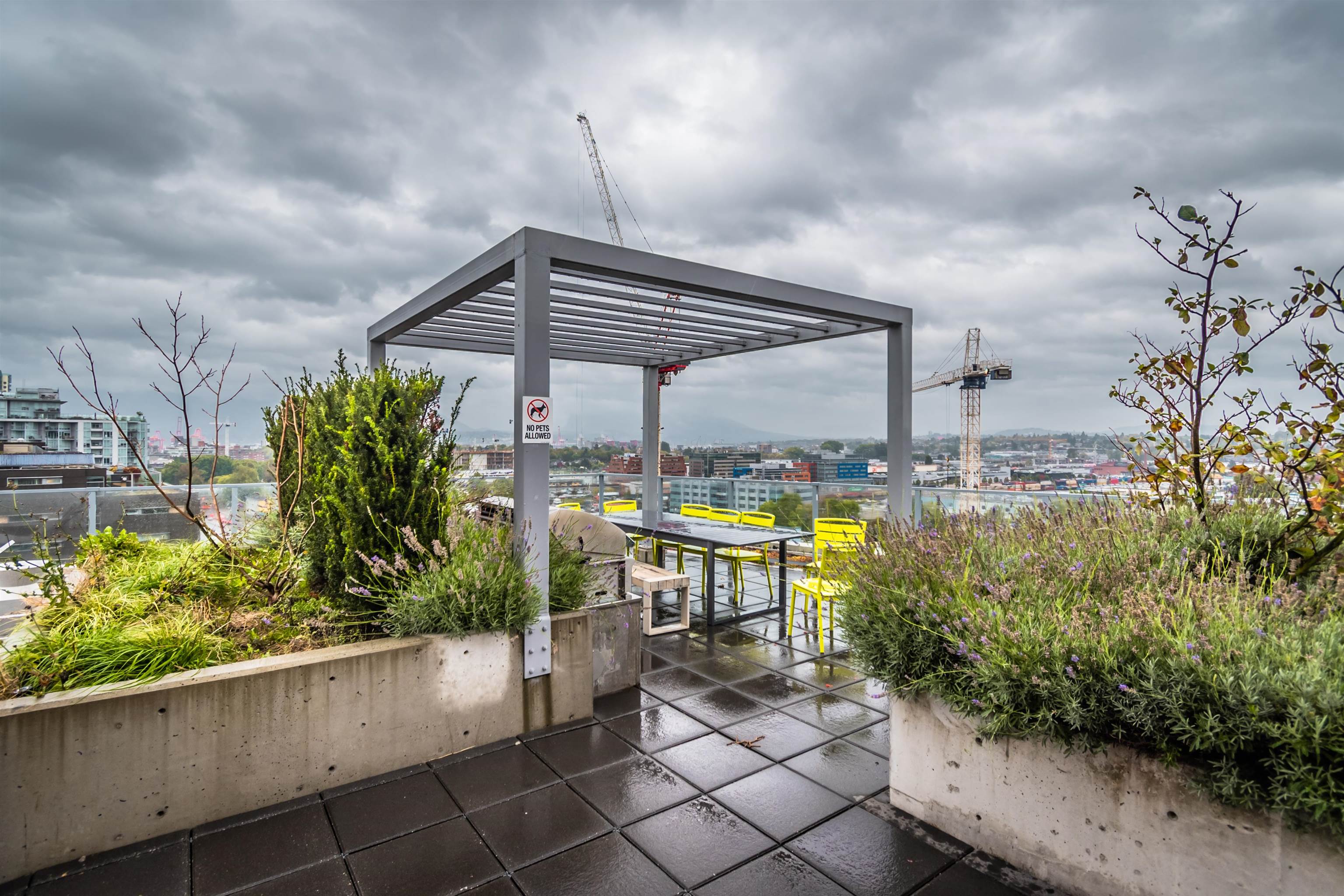 1119 180 E 2ND AVENUE, #1119