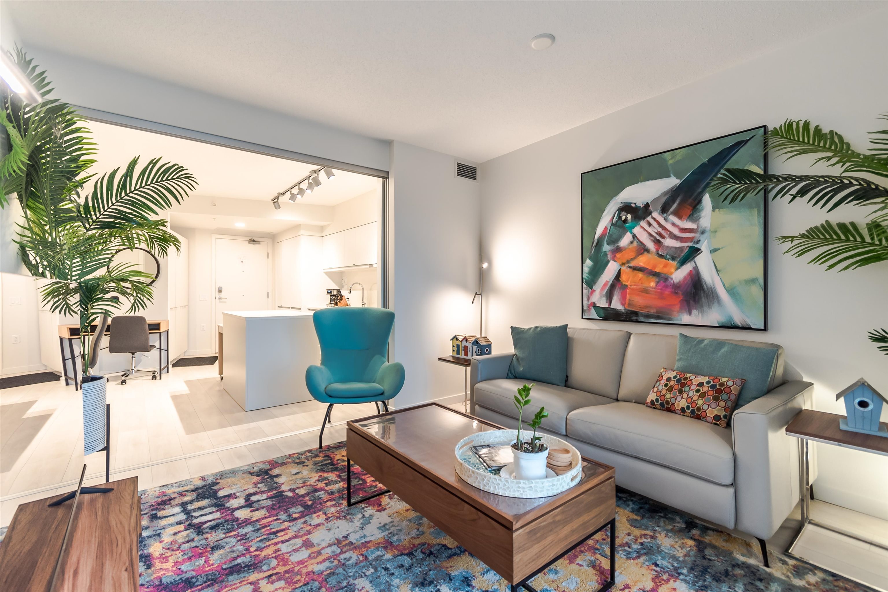 1119 180 E 2ND AVENUE, #1119