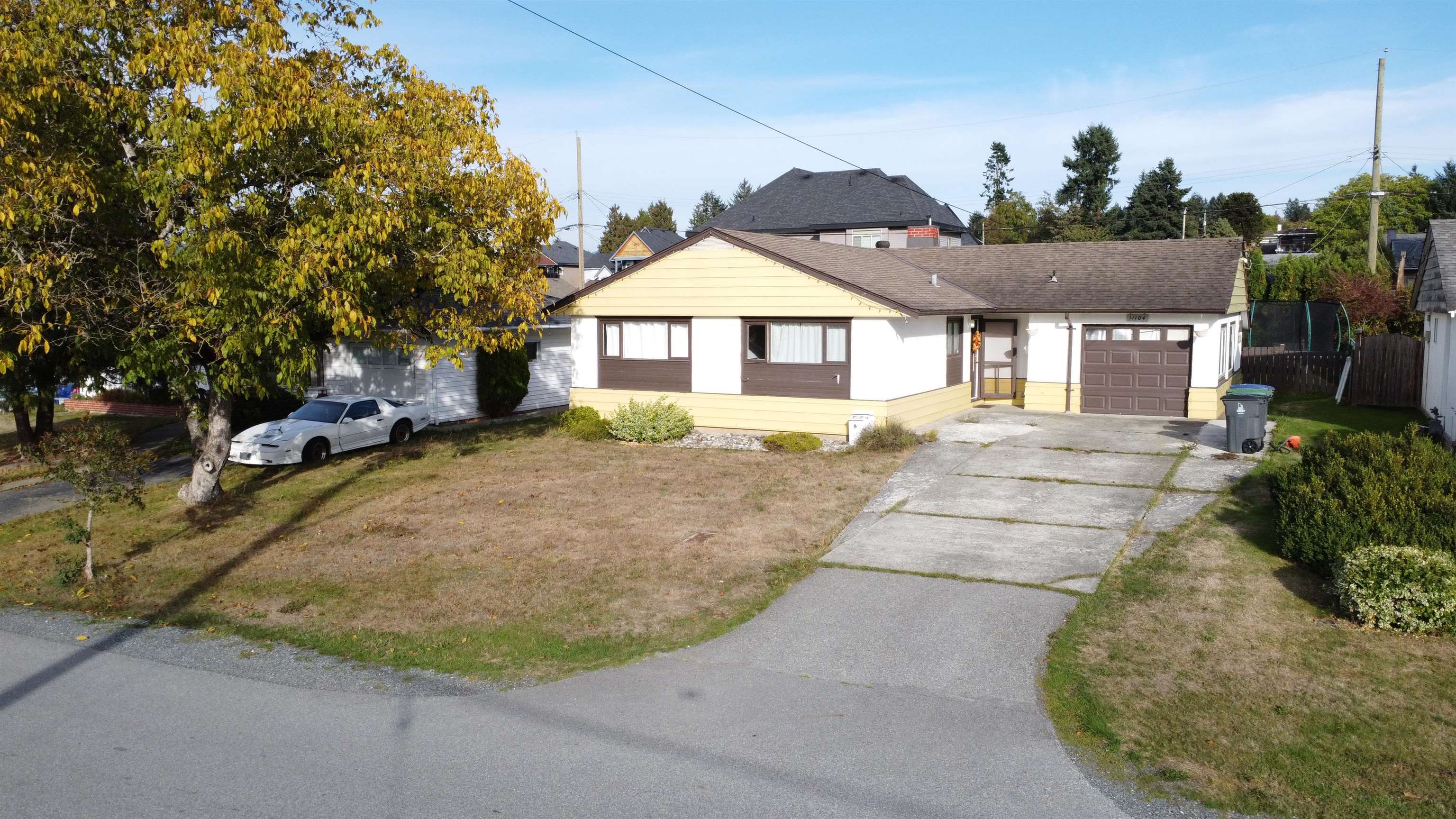 11104 BOLIVAR CRESCENT